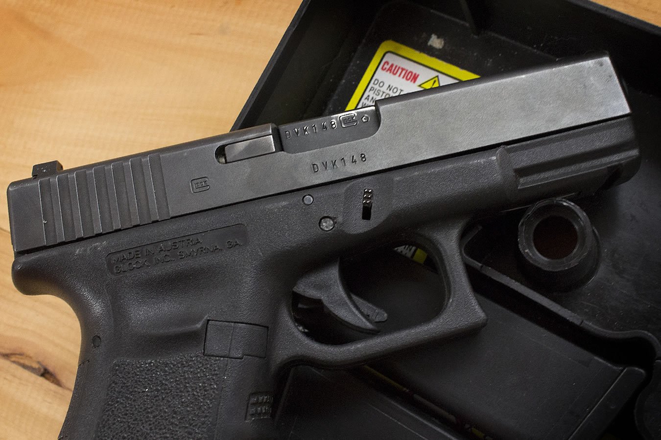 GLOCK 23 40 S&W Police Trades with 3 Mags and  Box (Gen3)